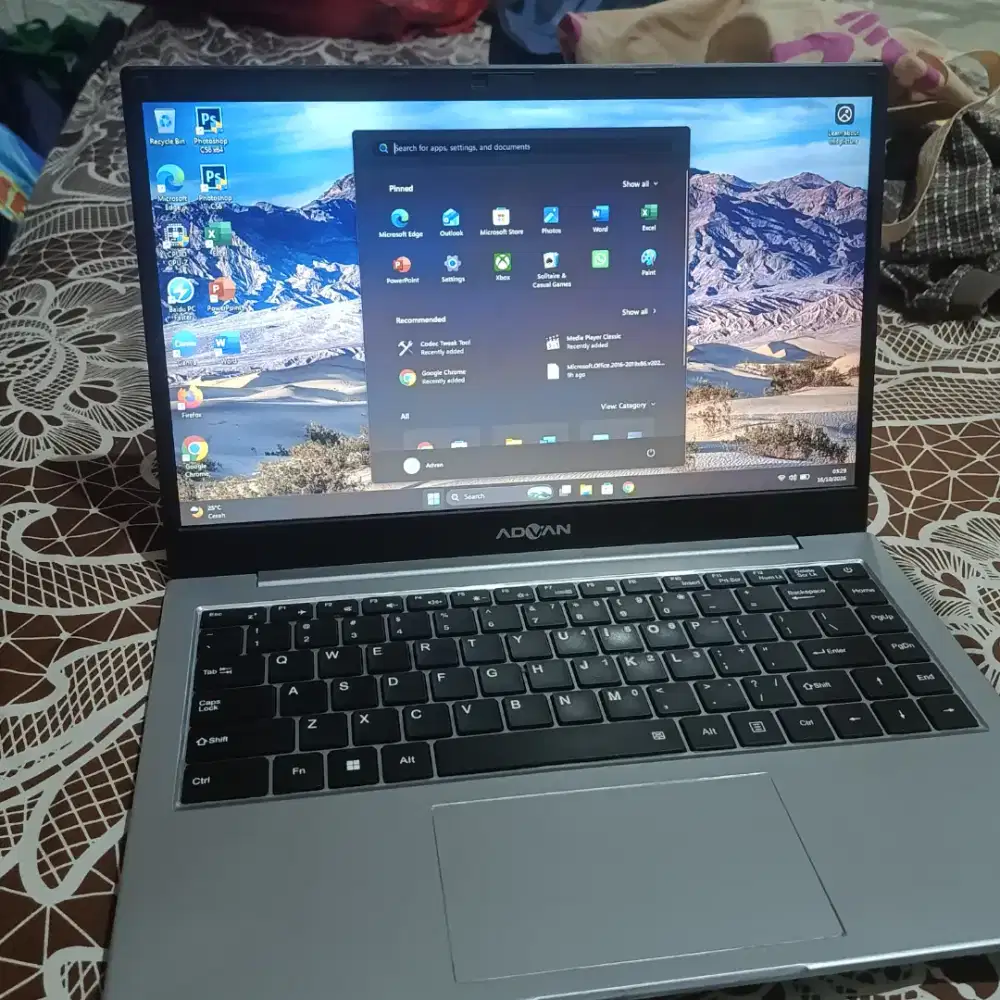 Laptop Advan Tipis Ringan Ram 4/128 anti lemot