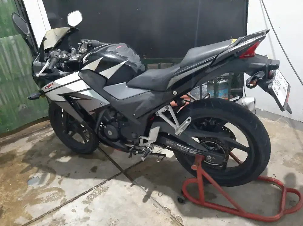 Honda Cbr 150 R 2015 Lokal K45a