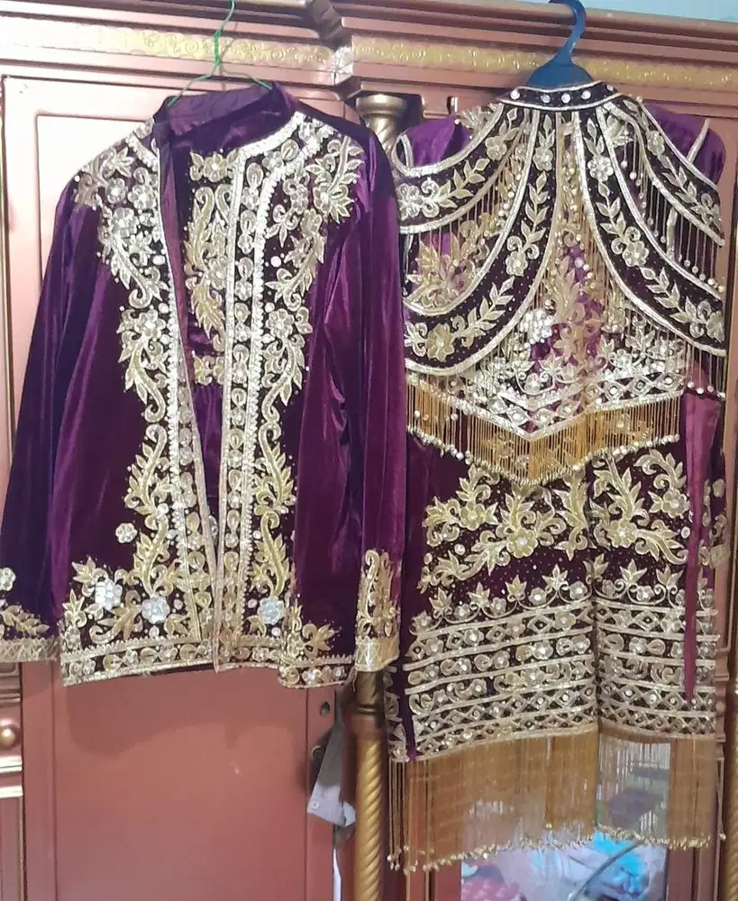 Baju adat minang pakai sunting