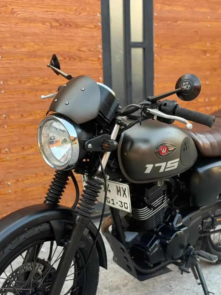 Kawasaki w 175 2020 ab