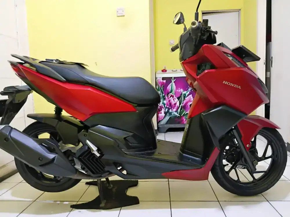 Honda vario 160 cbs 2023 km rendah