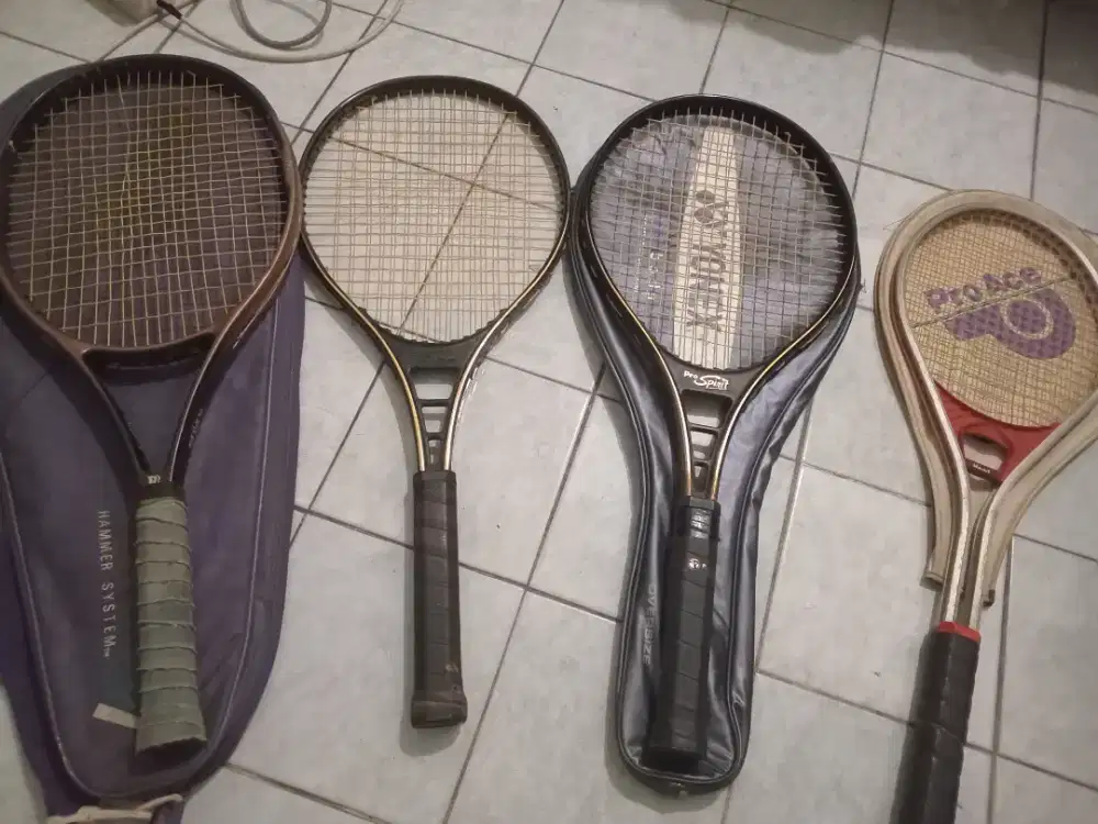 Raket tenis ( jual borongan ) 4 unit