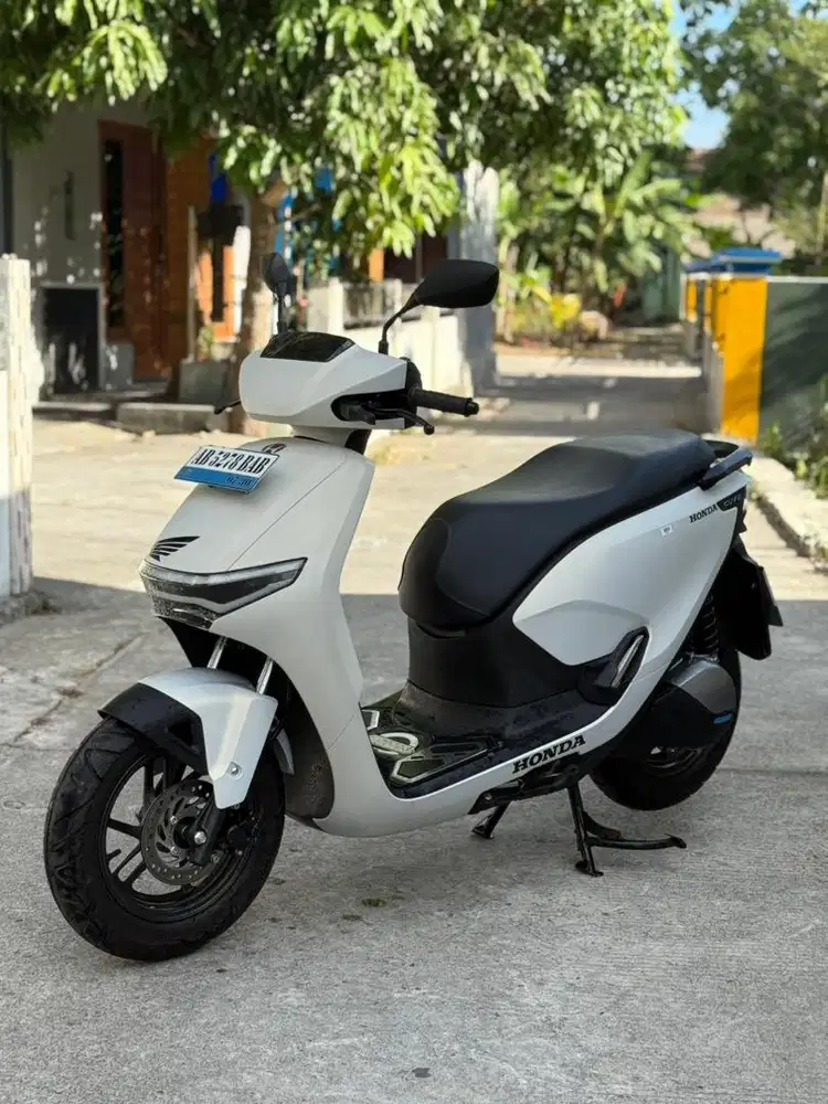 Honda cuv e 2025 km low