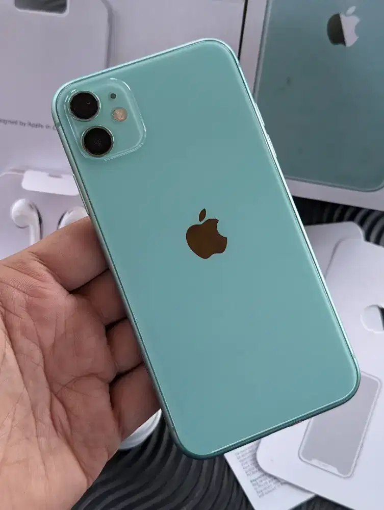 iPhone 11 128GB LL/A Fullset
90% Mulus, All Operator, Layar Ori