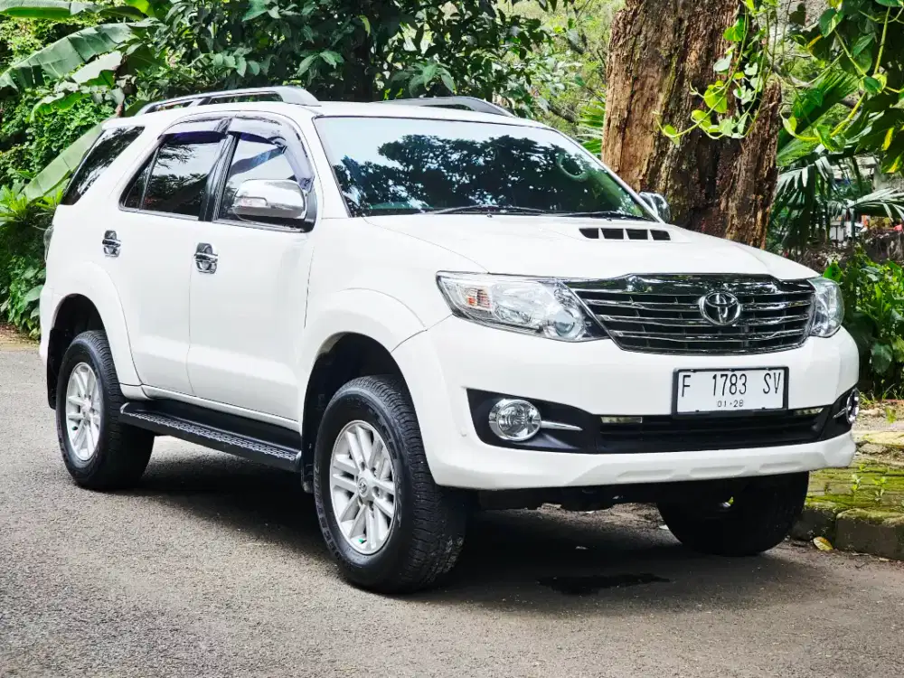 Toyota Fortuner VNT matic diesel 2013 antik mulus terawat