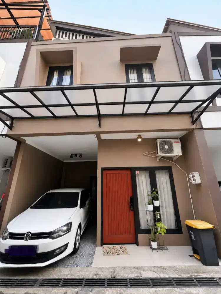 Rumah 2 Lantai Semi Furnished, SHM, Jagakarsa – Under 1 M