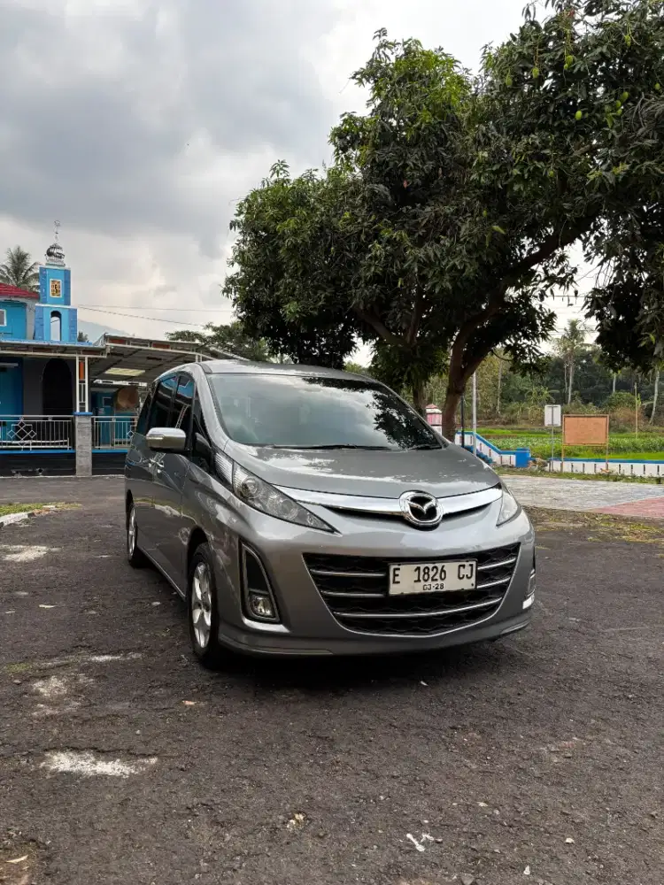 Mazda biante medium mpv
