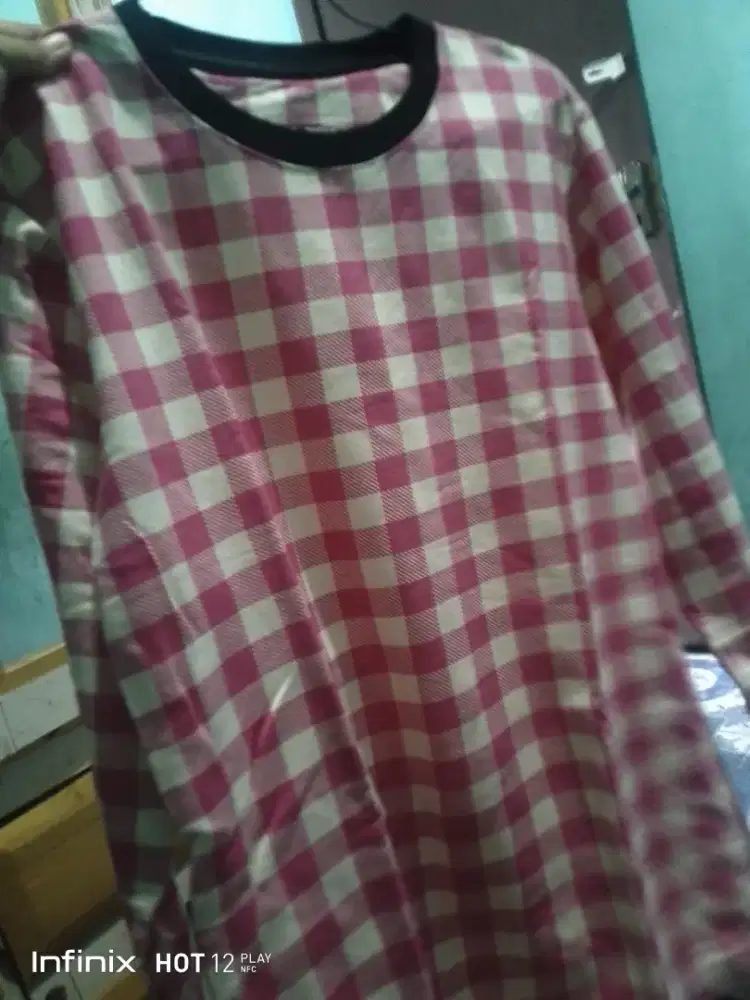 WTS - Blouse / Atasan Kotak-Kotak PinkPutih (LIKE NEW / BARU 1x PAKAI)