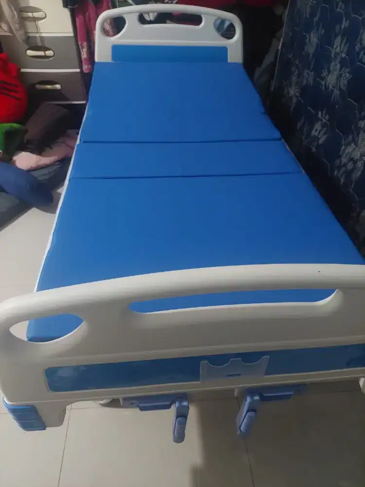 TEMPAT TIDUR MEDICAL