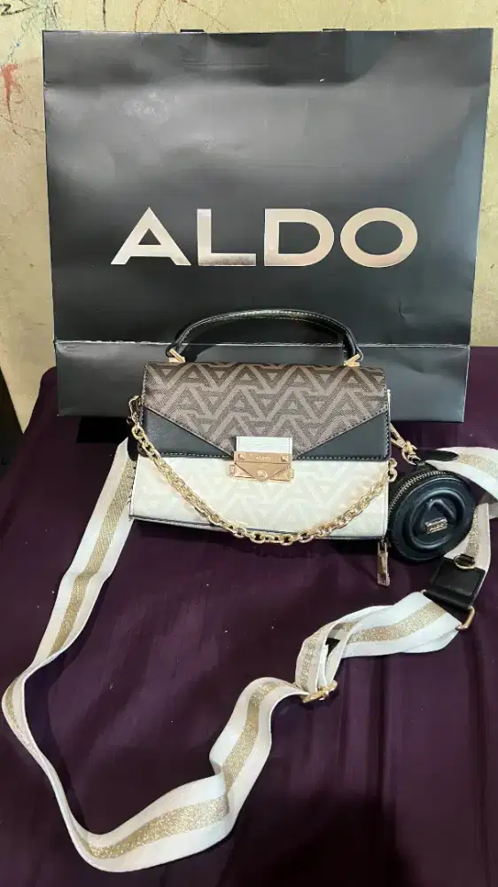 Di jual preloved tas merk Aldo