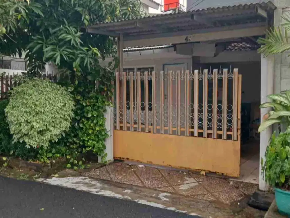 Rumah 1 Lantai Taman Meruya ilir 3BR Dekat Puri Mall