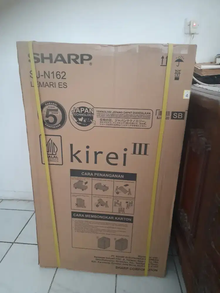 Kulkas Sharp Kirei III