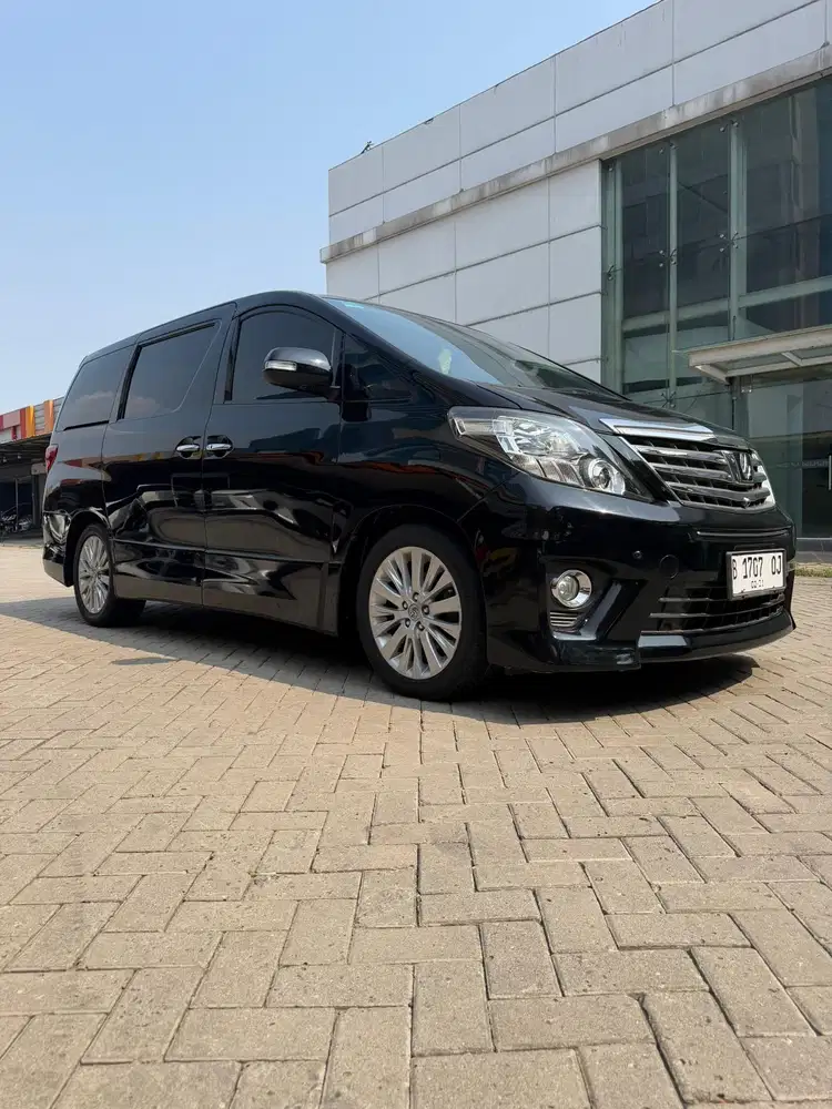 Toyota Alphard SC Premium Sound 2013