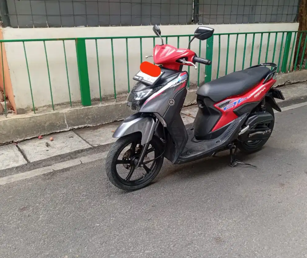 Di Jual cepat Yamaha Gear Thn 2023 merah tangan pertama