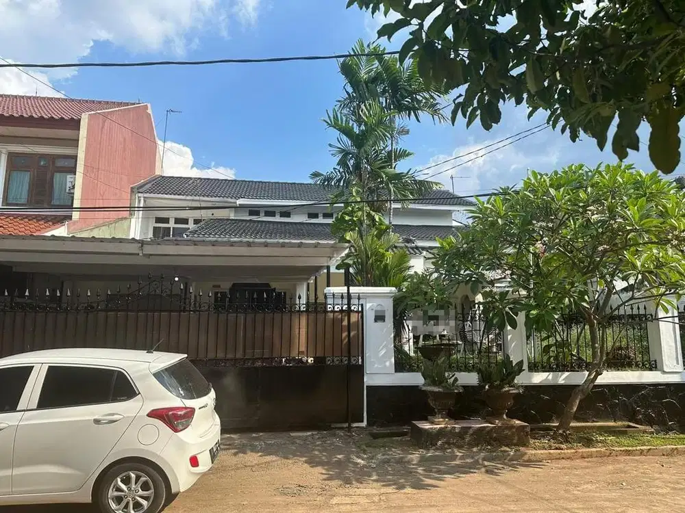 Dijual rumah di jatiwaringin asri bekasi