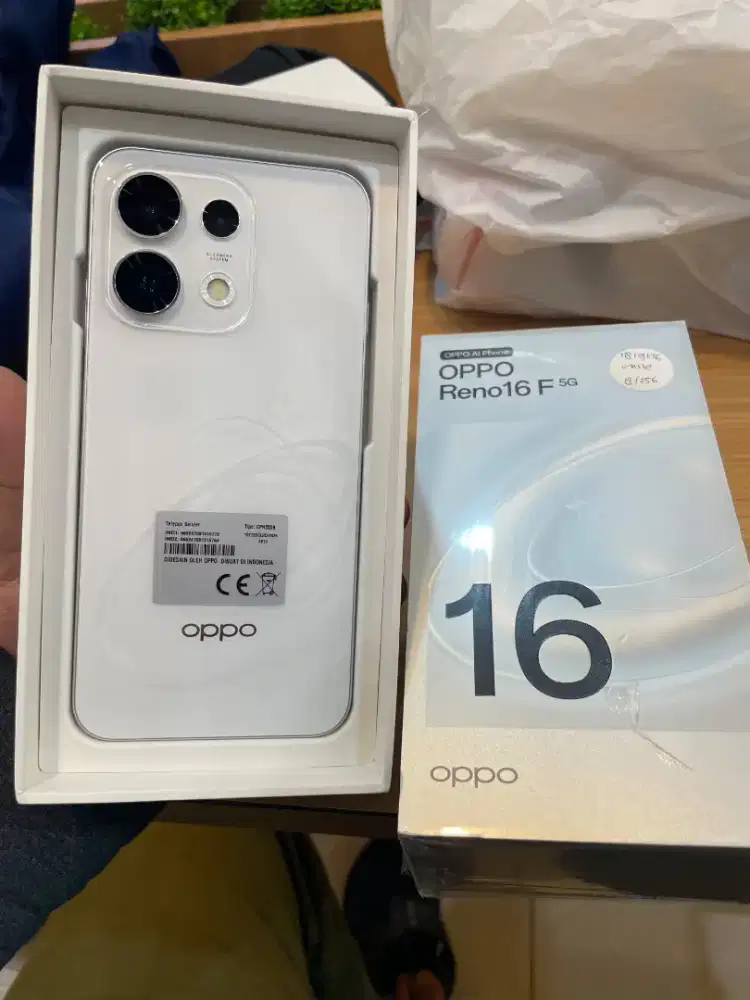 oppo reno 16F 5G