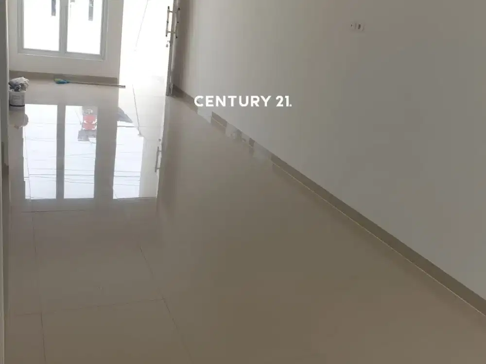 Rumah 2 Lantai Siap Huni VC 9999