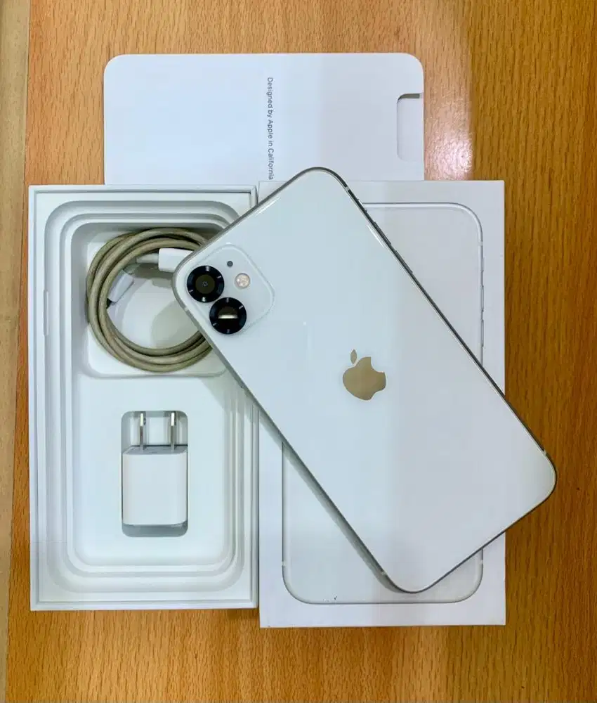 iPhone 11 White 128gb regist
