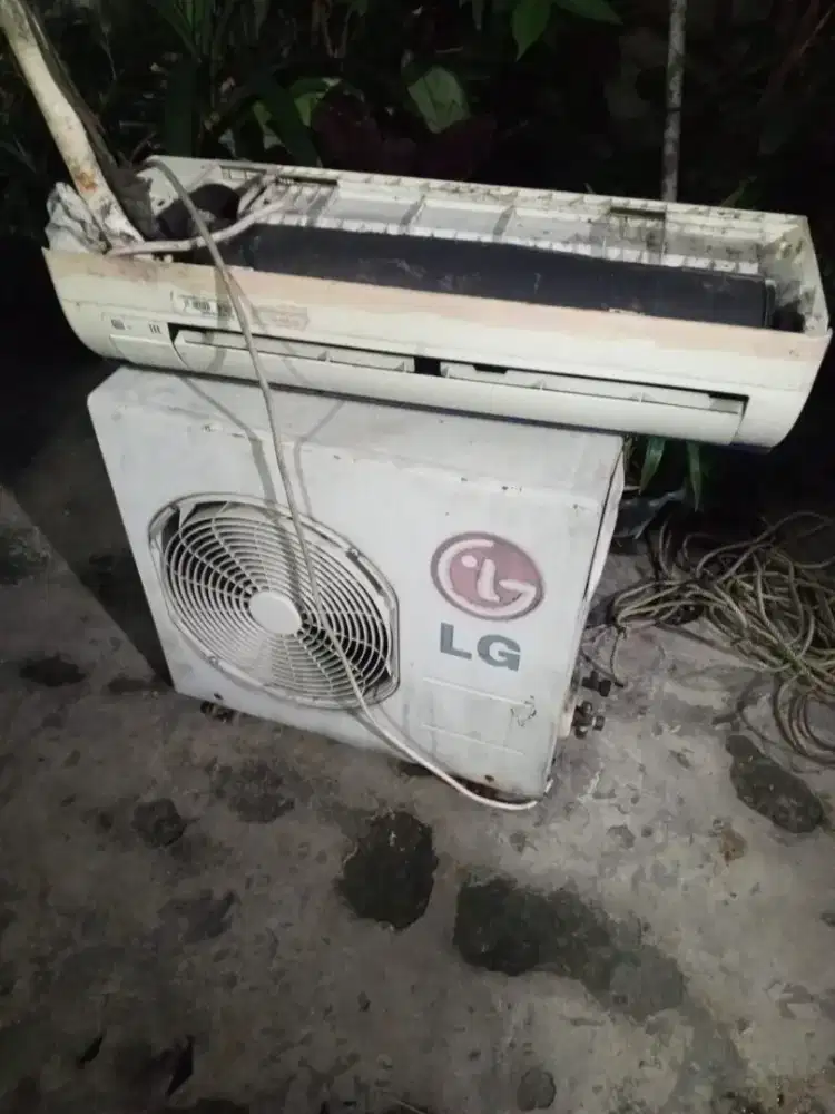 MENERIMA AC BEKAS/RUSAK