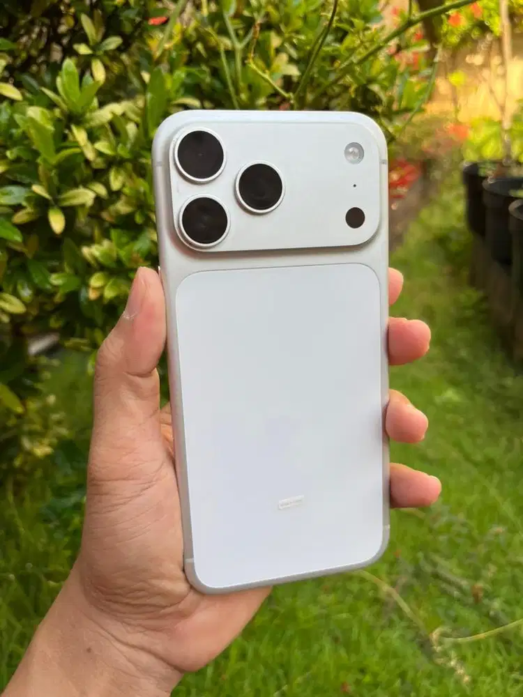 Iphone 17 pro Max Garansi Aktif 2027