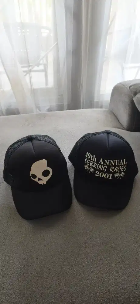 Trucker Hat Hitam