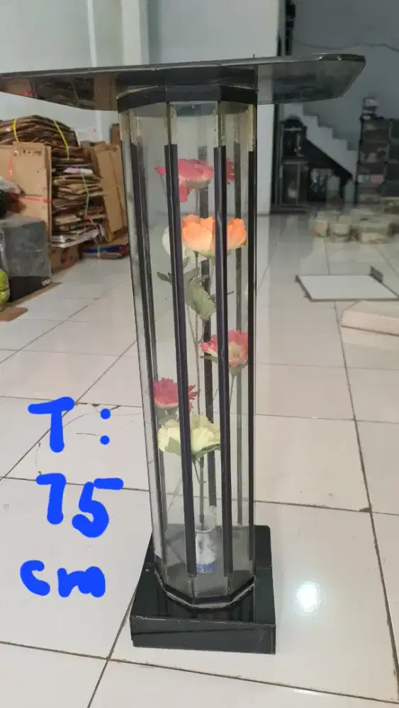 Meja Dekorasi Bunga