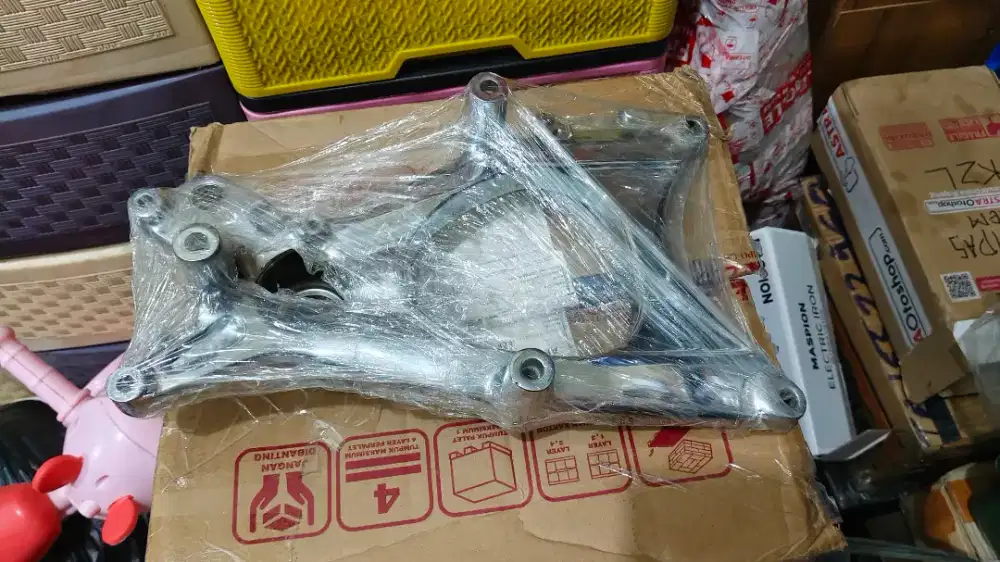 arem pcx 160 chrome