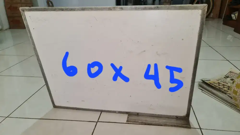 White Board Preloved