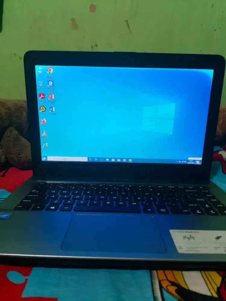 Laptop asus x441m