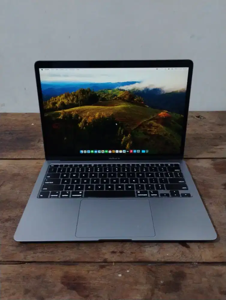 Macbook Air 2020 i3 8gb/128gb