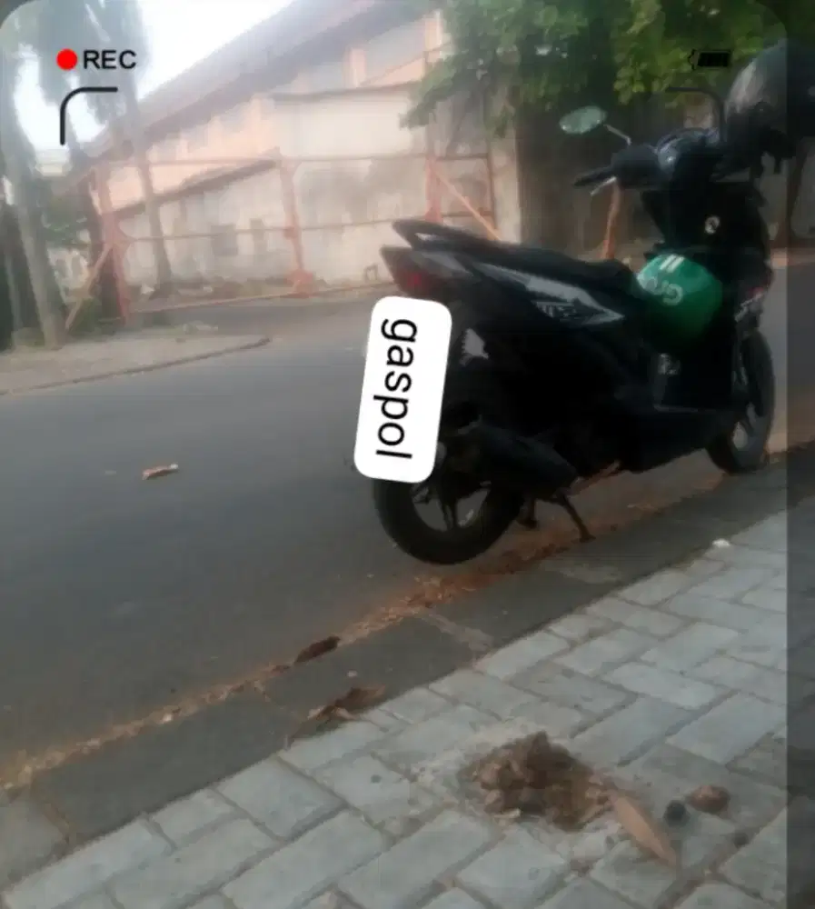 mencari pekerjaan sebagai kurir