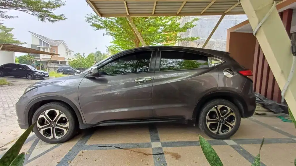Dijual cepat mobil HRV 2017 Abu-abu, Rawatan rutin Honda-Arista