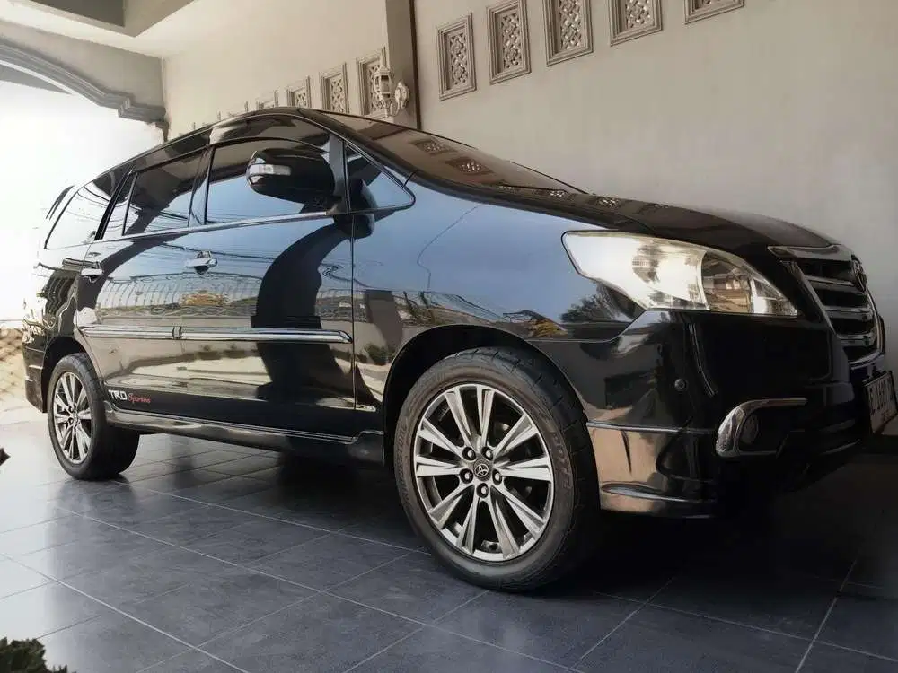 Toyota Kijang Innova 2015 Bensin