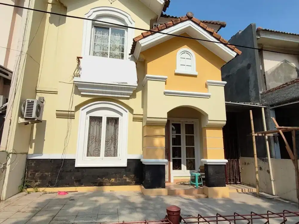 Rumah Dijual Cepat di Nusaloka Jl. Ambon, Serpong, Tangerang