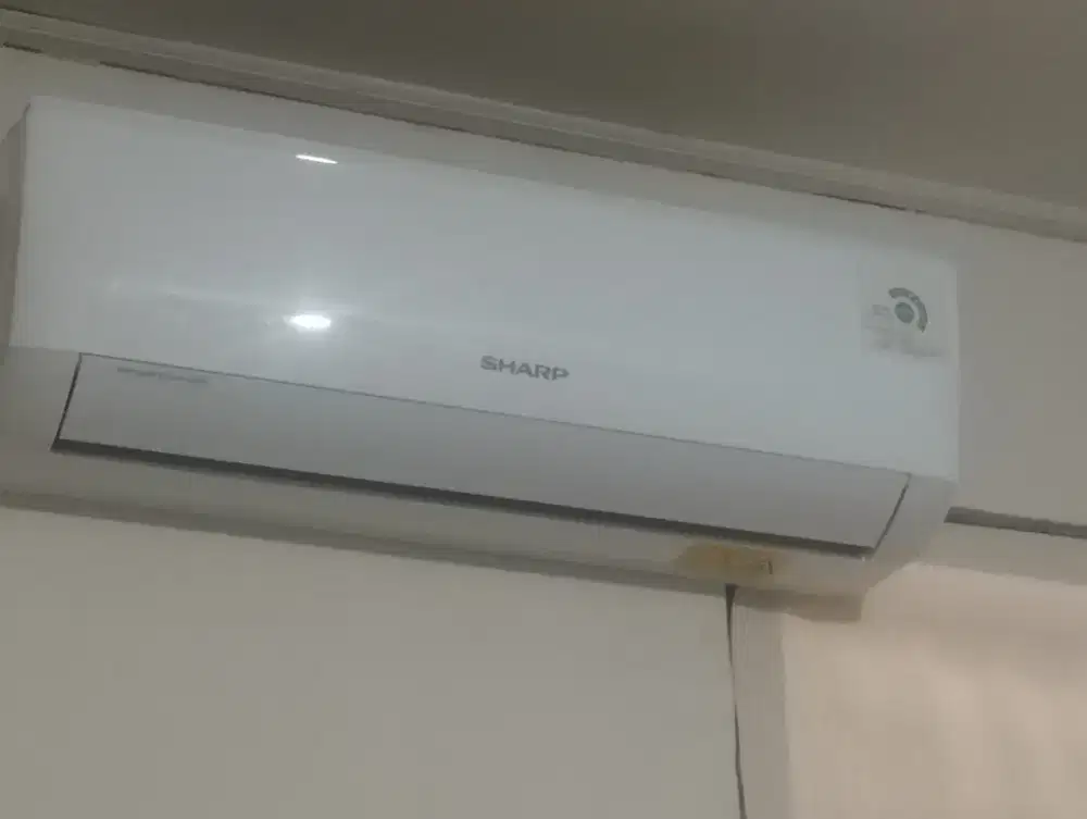 AC Sharp 1pk , masih nempel, nnornal