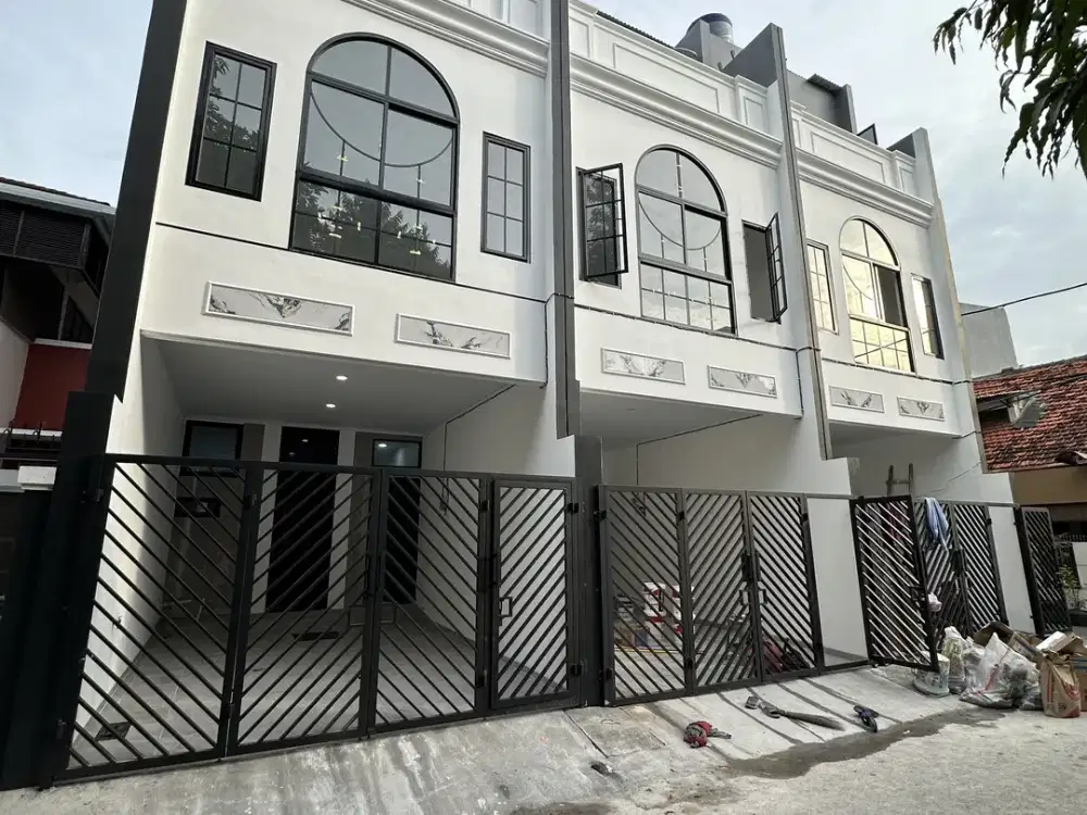 Rumah Dijual Cepat di Tanjung Duren, Jakarta Barat