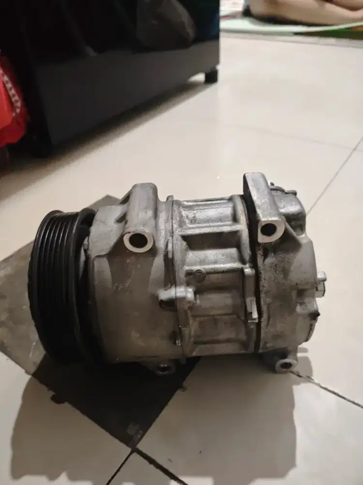 Kompresor AC voxy