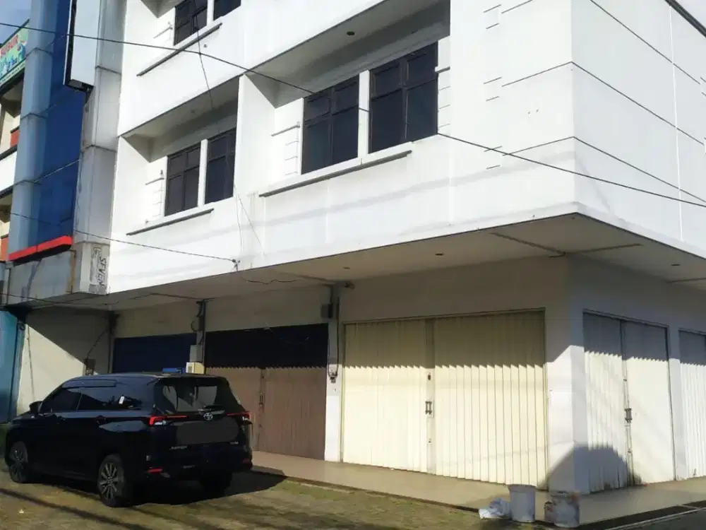 Ruko Gandeng 3 Dijual Cepat Di Jl. Margonda Depok