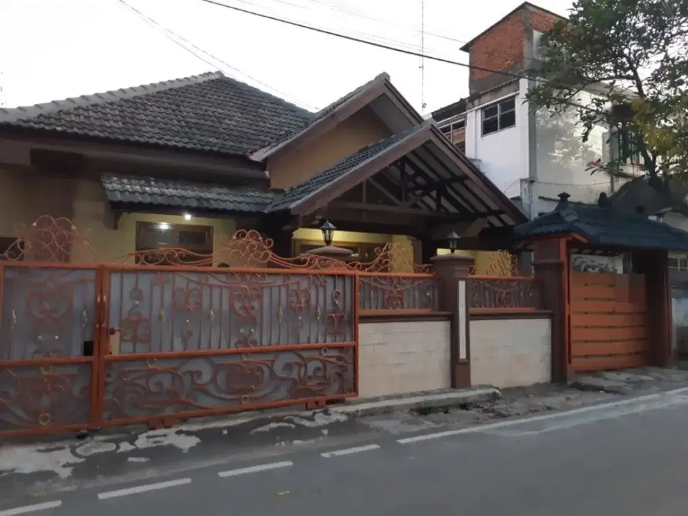 Rumah Dijual Cepat Dilokasi Strategis Menteng, Jakarta Pusat