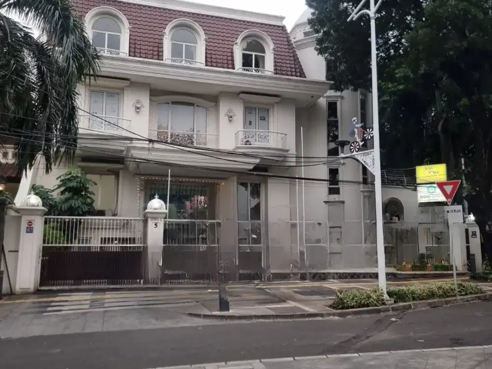 Disewakan Ruang Usaha di Jl. Suryo, Rawa Barat, Kebayoran Baru