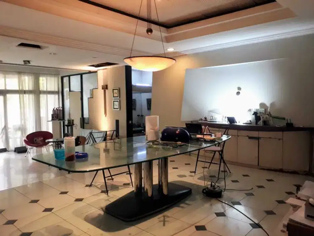 Rumah Tua Dijual Cepat Hitung Tanah, Kedoya, Jakarta Barat