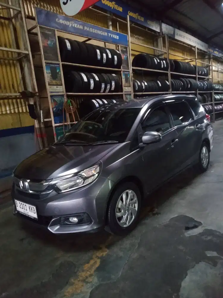 Honda Mobilio E