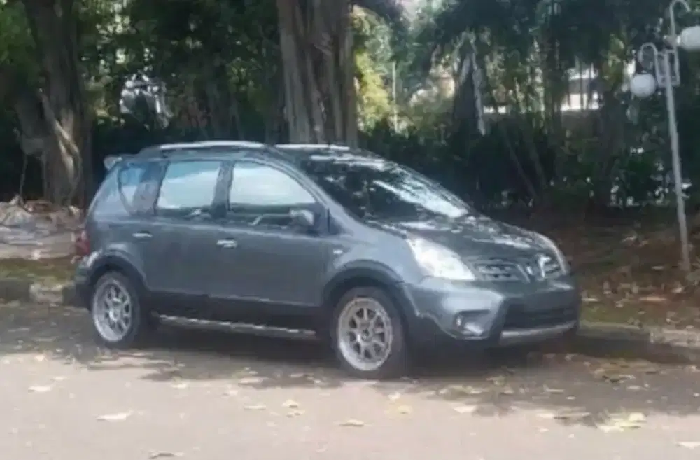 NISSAN LIVINA X GEAR 2009