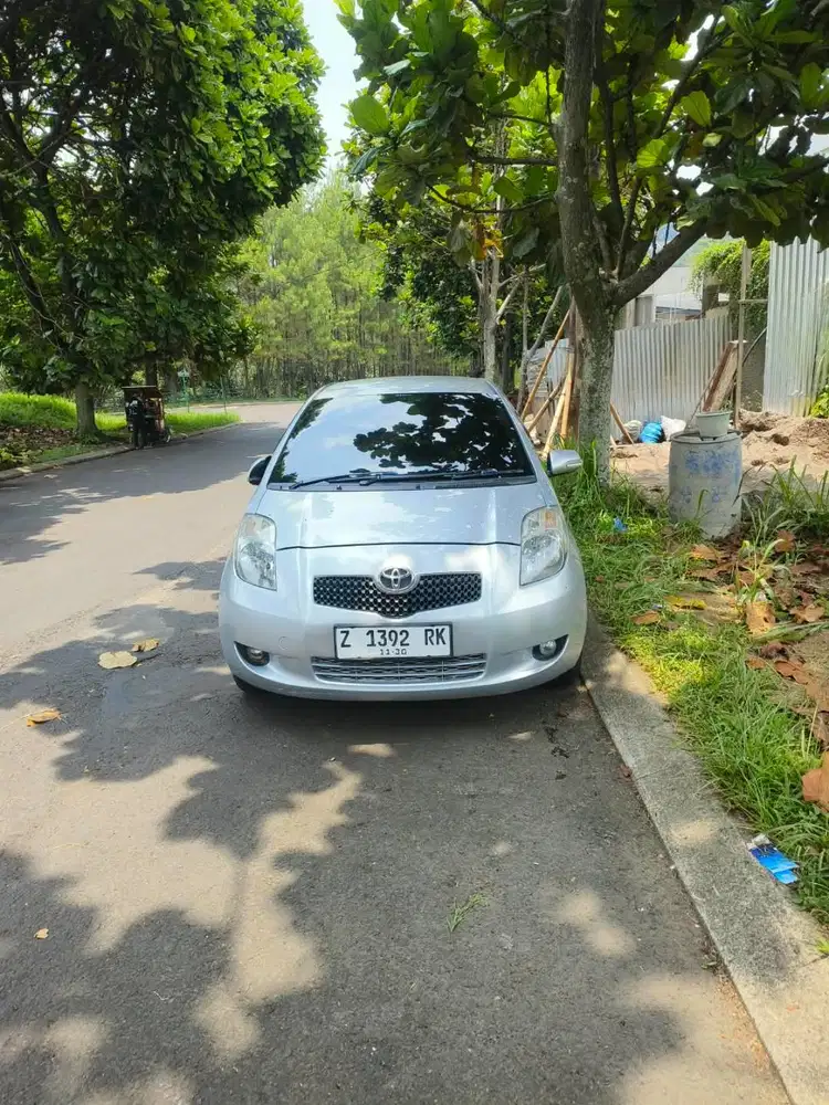 Toyota yaris E manual 2008