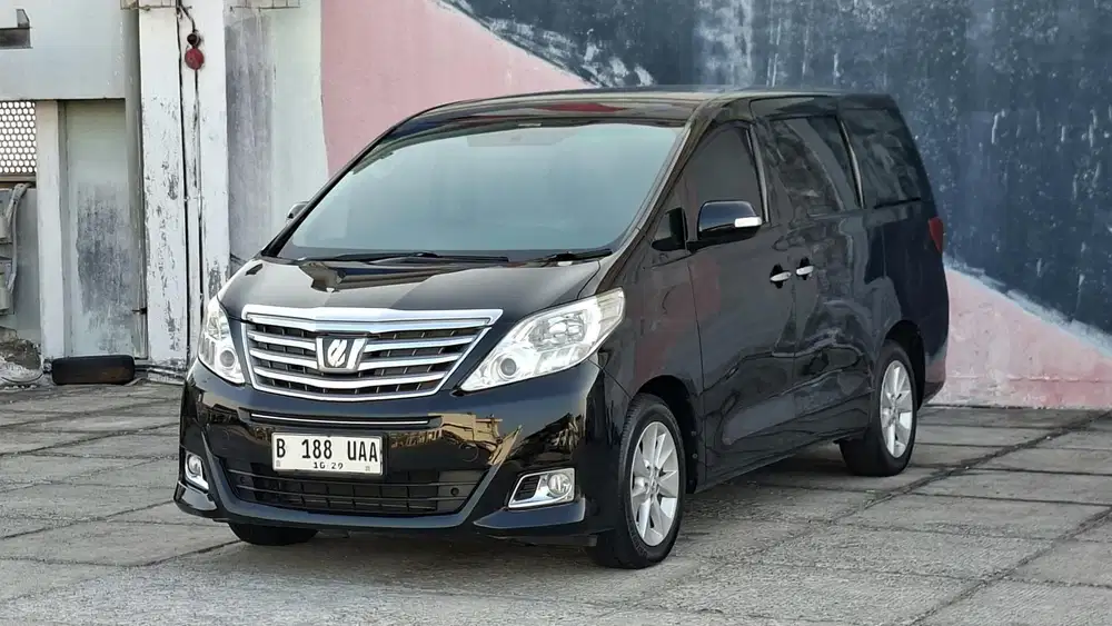 Toyota Alphard X 2012