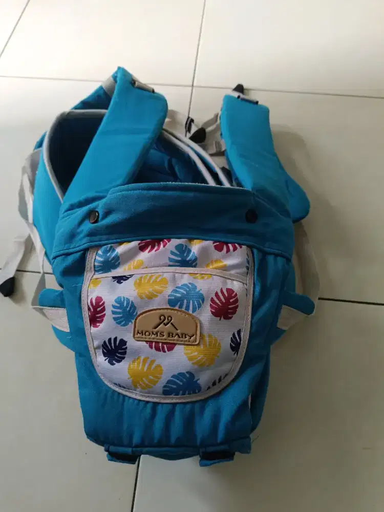 Jaual gendongan bayi masih bagus