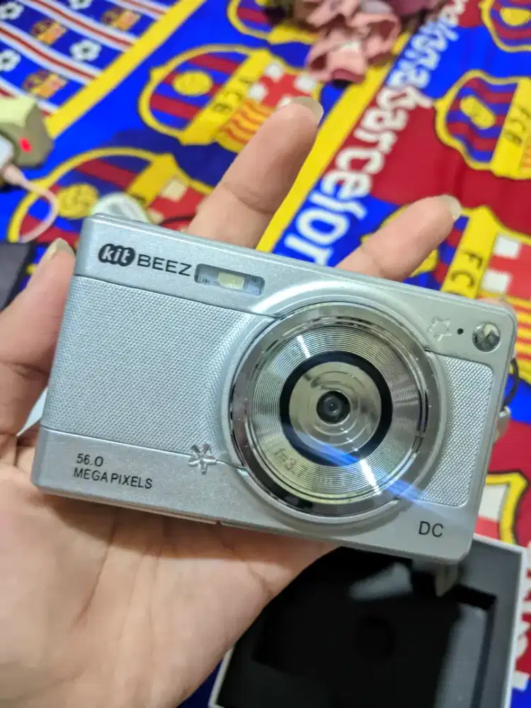 Digicam KITBEEZ KC-2 CCD 56.0 MP