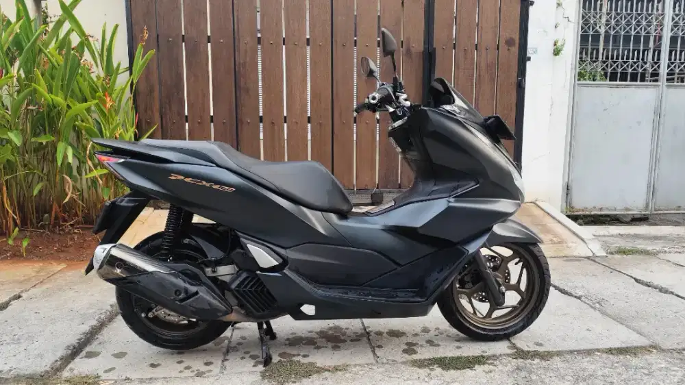 Honda pcx 160 abs hstc 2025 km low istimewa