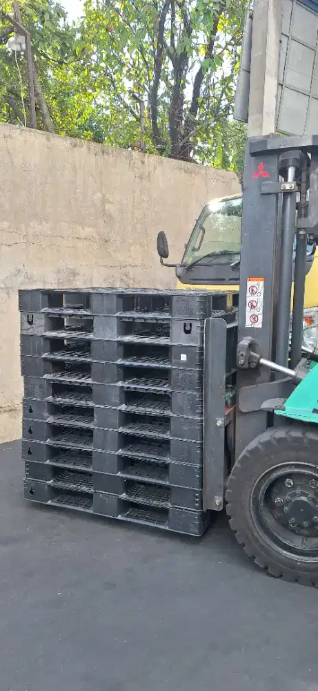 Pallet Plastik Second Like New Murah