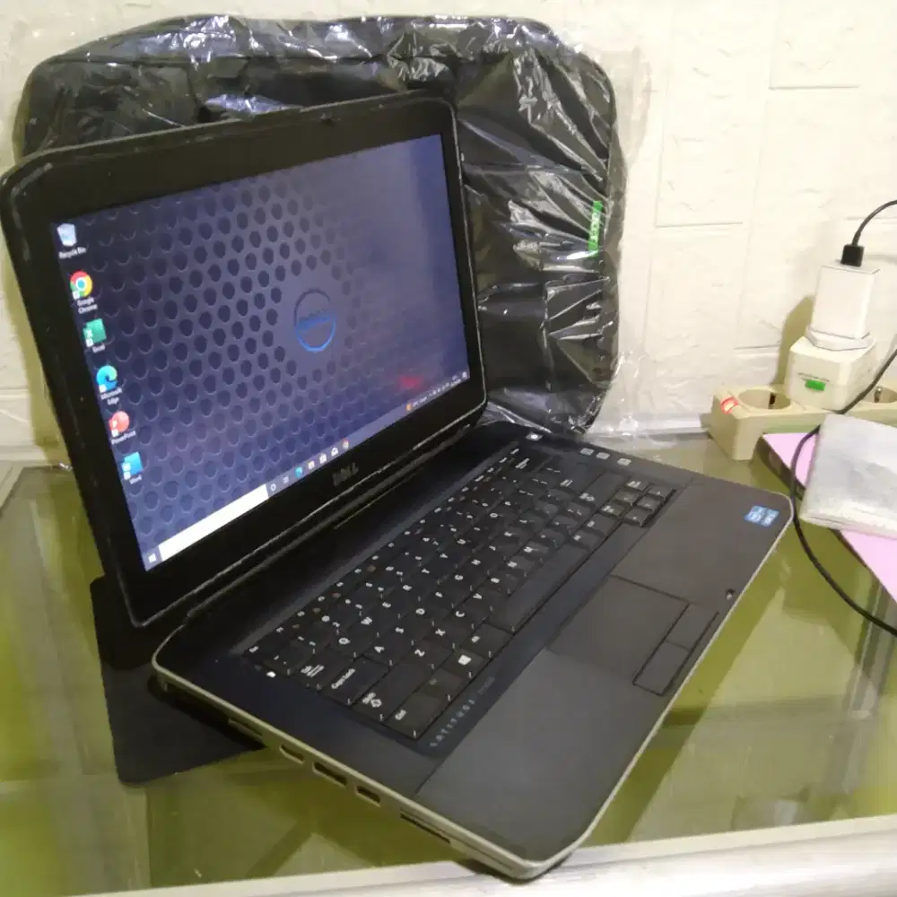 Laptop dell core i5 ram 8gb ssd 256gb normal